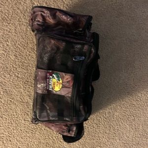 Bass pro shop tackle bag